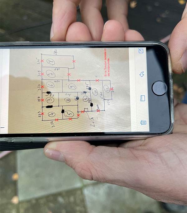 kruipruimte inspectie vooraf voorkomt fouten bij boren ventilatiegaten